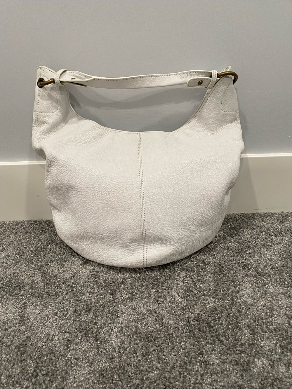 Hobo International Cream Bone Leather Shoulder Bag Purse Side Zipper Compartment